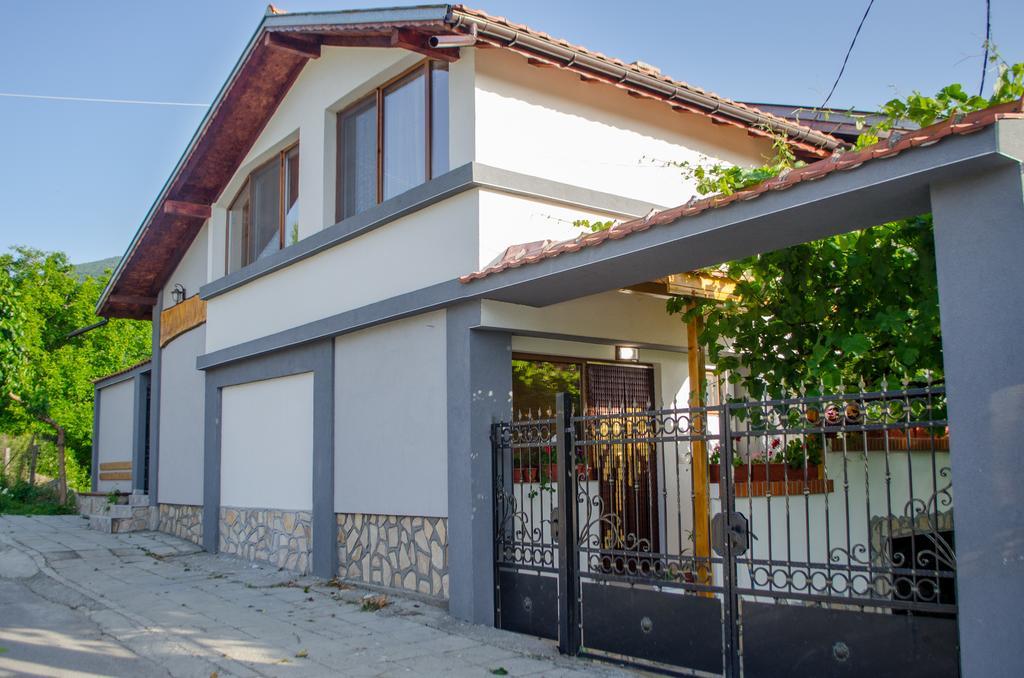 Guesthouse Juli Sapareva Banya Esterno foto