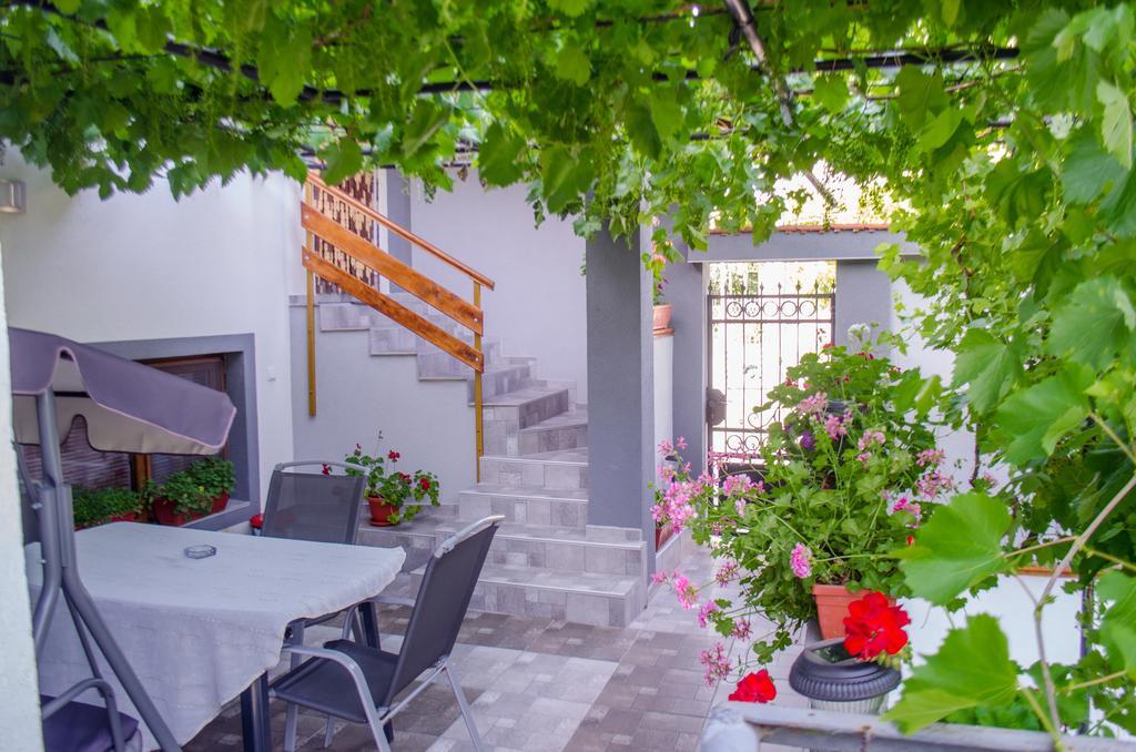 Guesthouse Juli Sapareva Banya Esterno foto
